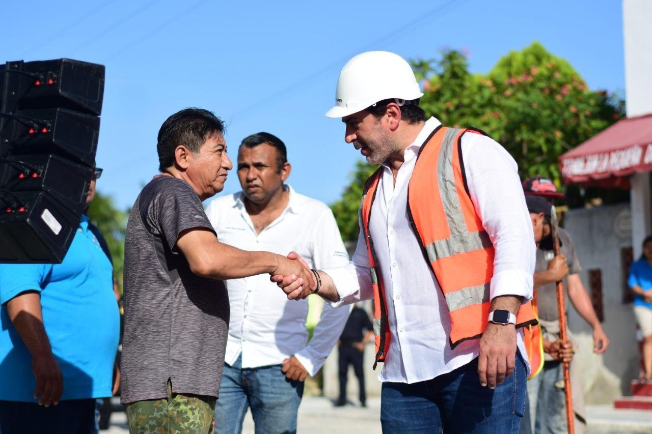 Banderazo de inicio al Programa «Cero Baches» en Chuburná