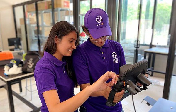 807815_b76c79ff79b141c0838ac87c964ffc01~mv2_d_4032_3024_s_4_2