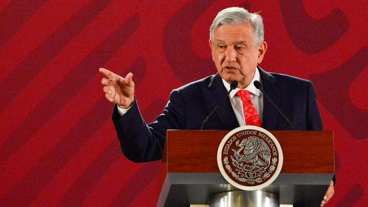 Coneval gasta más en arrendar edificios que en hacer estudios, acusa AMLO