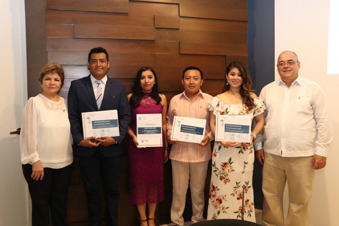 Concluyen 29 nuevos especialistas en Enfermería