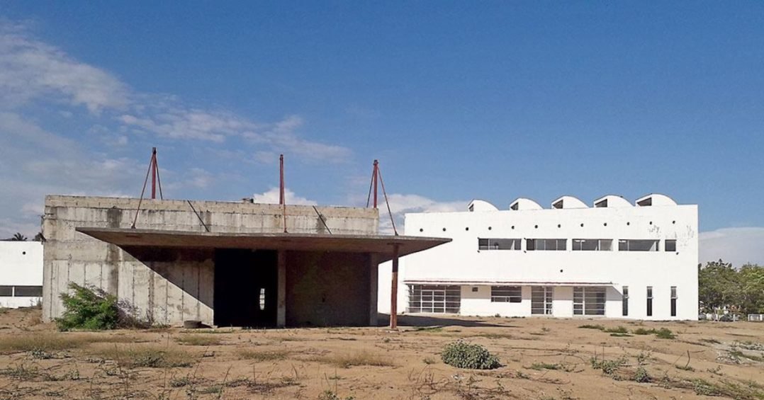 El país, sembrado de hospitales “fantasma”