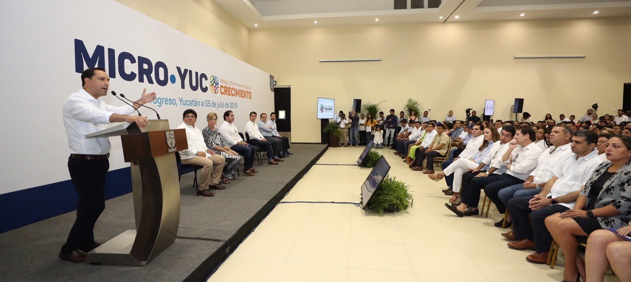 El Gobernador Vila Dosal presenta Micro-Yuc