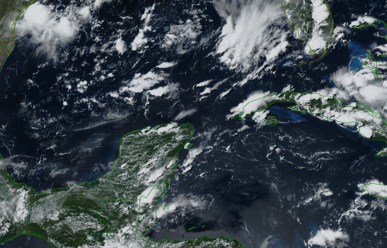 Pronóstico de fuertes lluvias por las tardes y condiciones de calurosas
