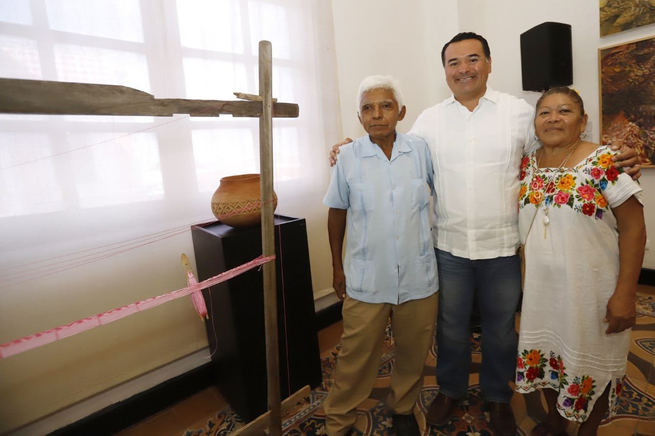 El alcalde Renán Barrera presenta la 18a. edición de la Feria Artesanal  Municipal Tunich 2019