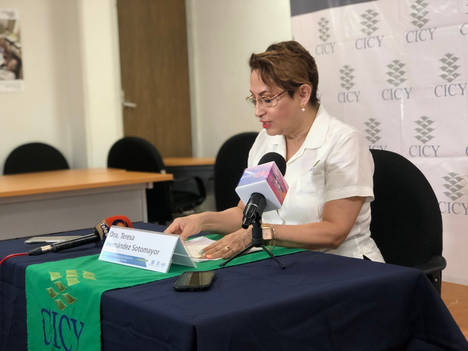 Conferencia de prensa anunciar XVIII Congreso Bioquímica_CICY