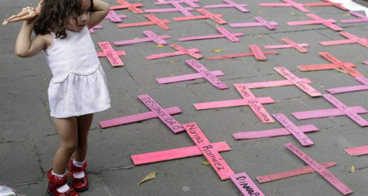 Huérfanos-por-feminicidio-750x400