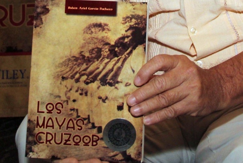 Plagio en libro de los mayas