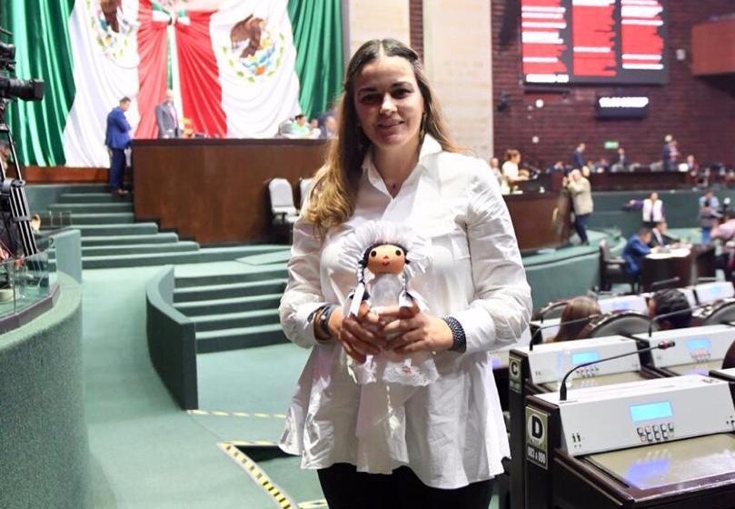 Nombran Embajadora de la Paz a Cecilia Patrón