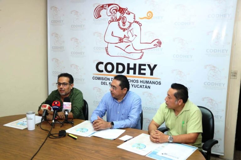 PRESENTAN CONVOCATORIAS (1)