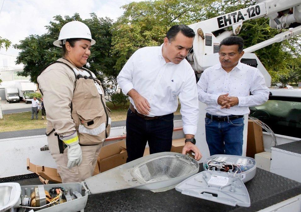 Ayuntamiento de Mérida mejora calles para seguridad de los meridanos