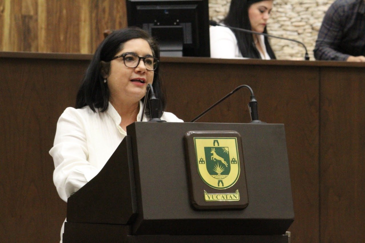 Celebra MC se obligue a la impartición educativa en Lengua Maya y de señas