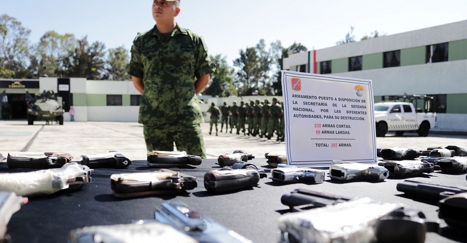 Nuevas reformas permiten portar armas en empresas estratégicas