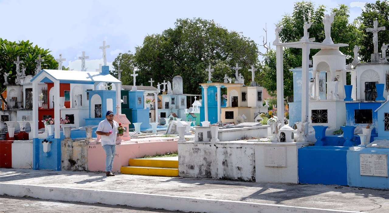 Cementerios municipales cerrarán sus puertas el próximo fin de semana