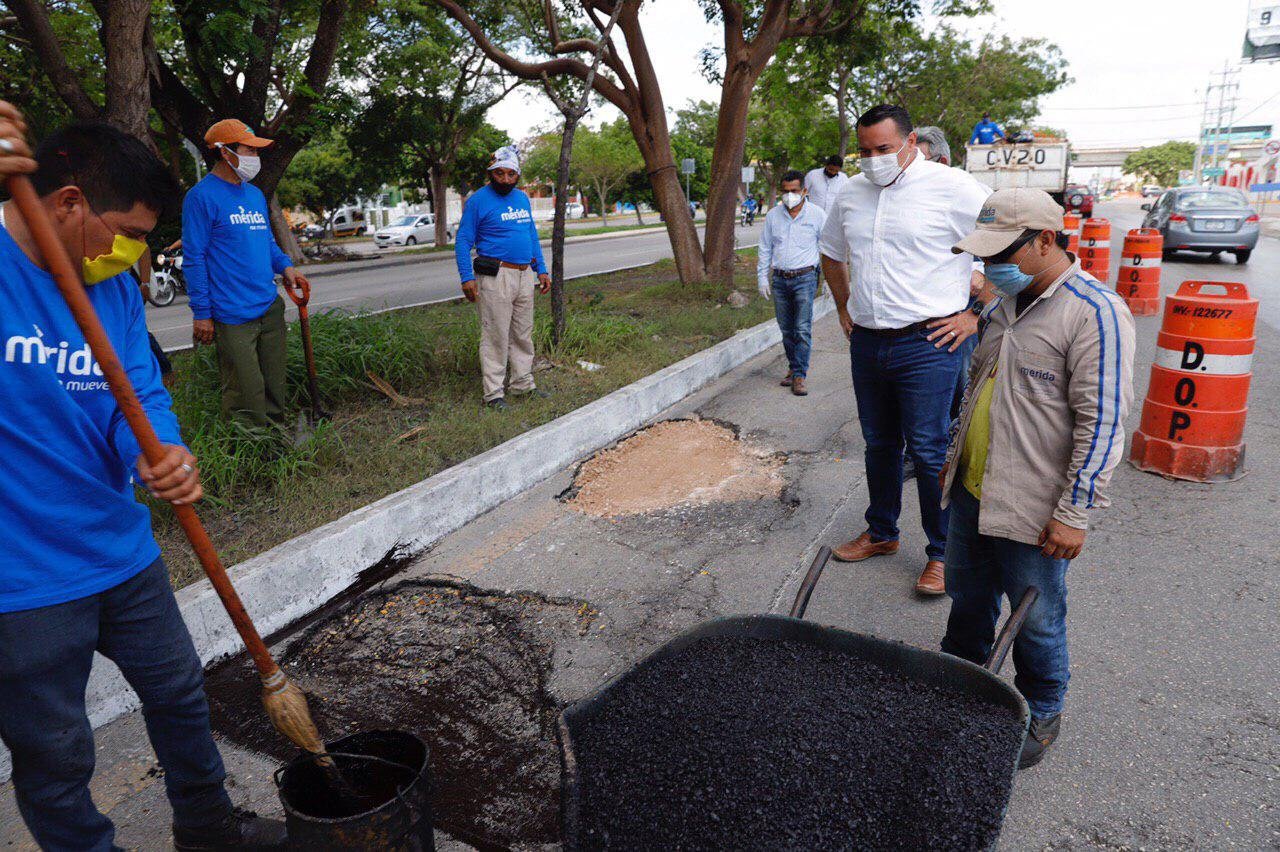 El Ayuntamiento de Mérida intensifica las labores de bacheo, tras intensas lluvias