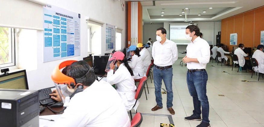 Supervisa el Gobernador Mauricio Vila Dosal el Centro de Atención Telefónica