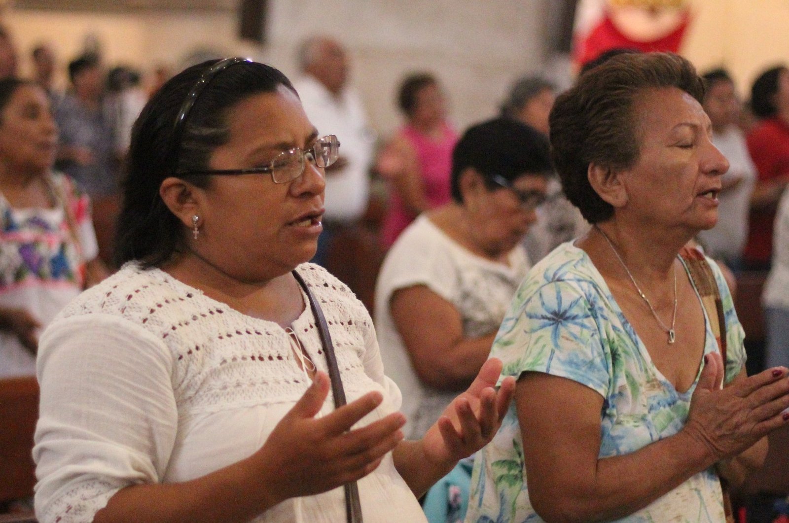 “El que no toma su cruz y me sigue, no es digno de mí” -Homilía-