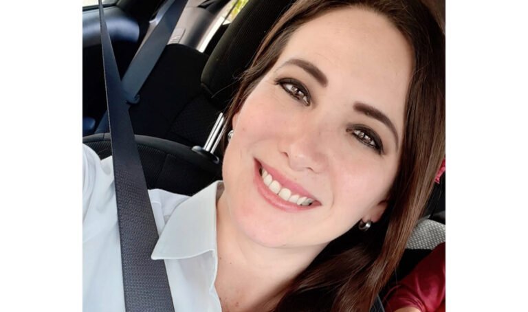 CB90886F-8FA5-4E71-A76F-29DB085DABF6