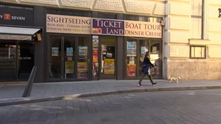 hungria-4000-guias-turisticos-sin-trabajo-budapest