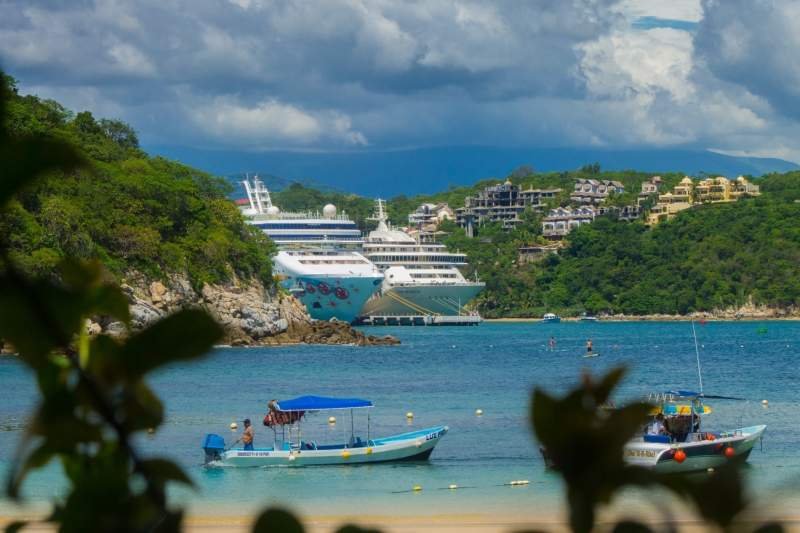 Turismo extranjero muestra recuperación lenta; continúa lejos de niveles prepandemia