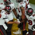 ap21039107461943_1-21