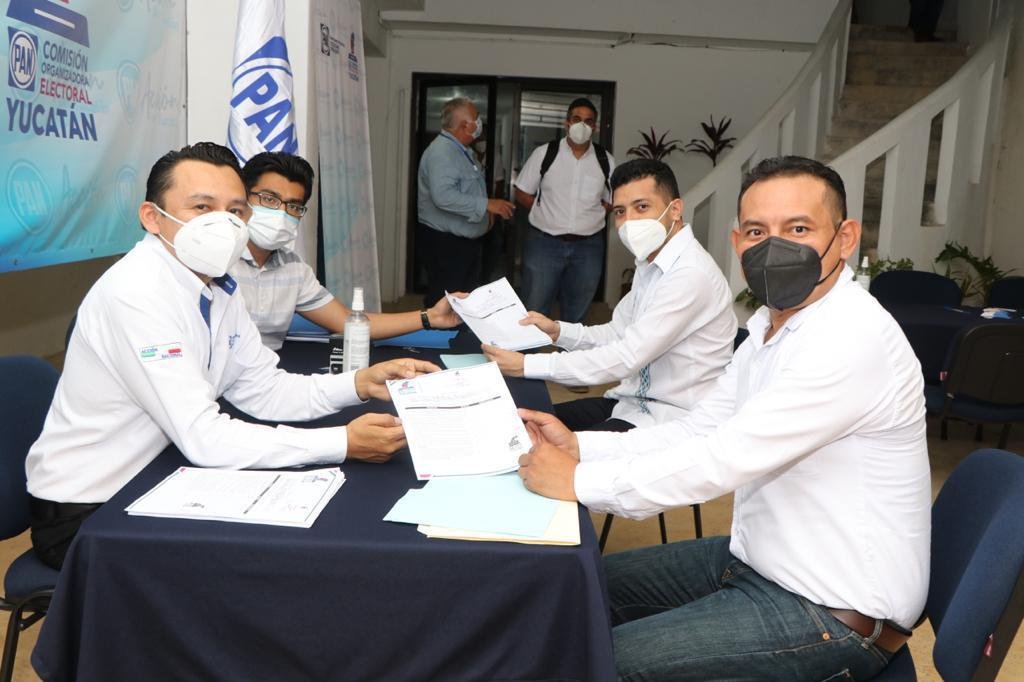 Medio centenar de aspirantes a alcaldes se registran en el PAN Yucatán