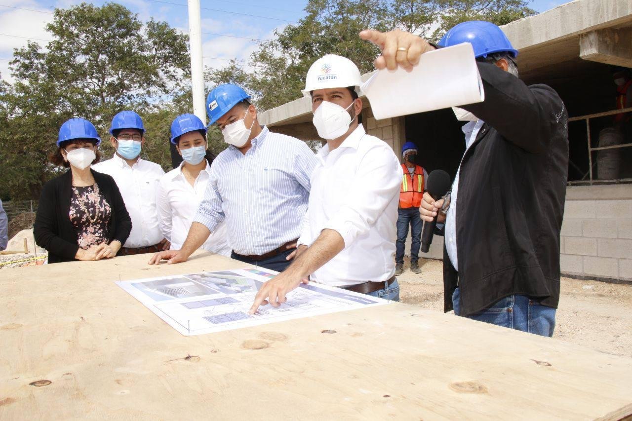 A nuevas escuelas en Mérida, el Gobierno del Estado otorga más espacios educativos.