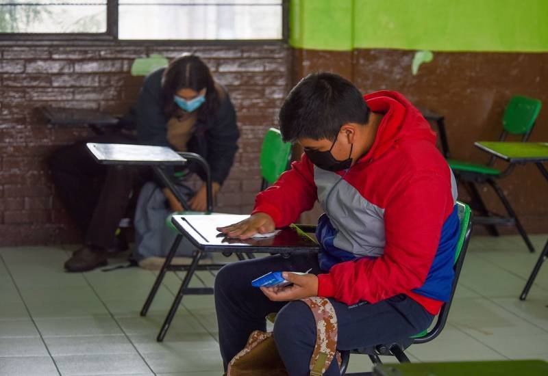 Aunque llueva, truene o relampaguee: el 62% rechaza regreso a clases presenciales
