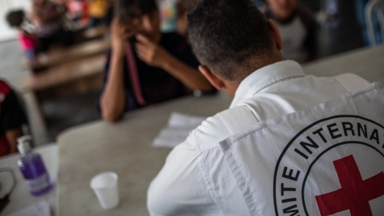 Preparada Cruz Roja servicio de restablecimiento de contacto familiar