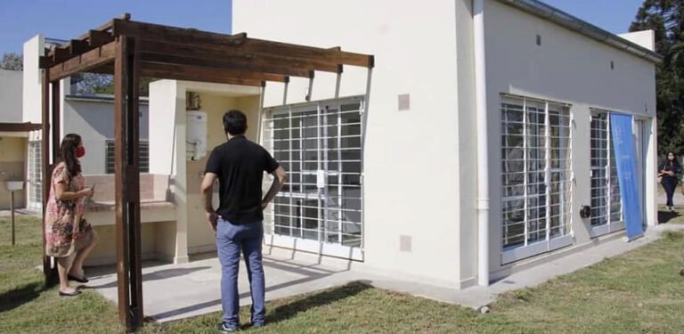 FE061464-3E68-4D60-A504-6D43950E3D7A