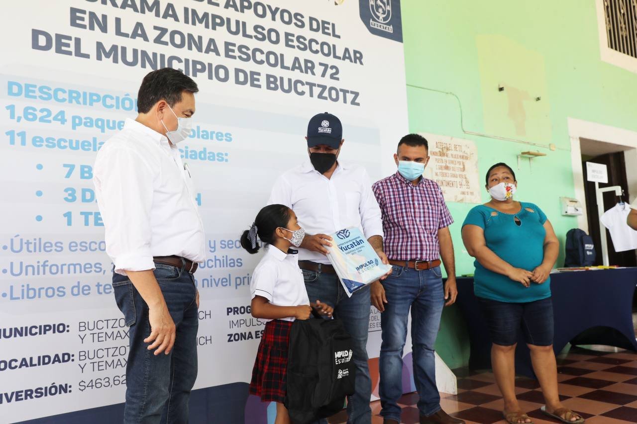 Apoyos para estudiantes y vivienda. El Gobierno de Mauricio Vila respalda a Buctzotz