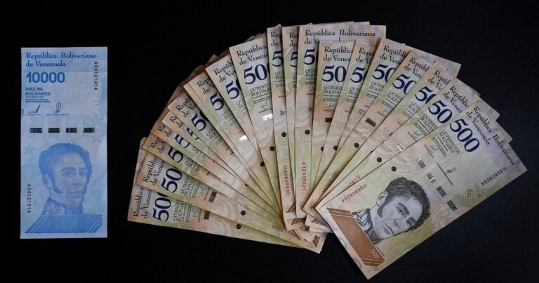 internacionales-venezuela-anuncia-nueva-reconversion-monetaria-que-eliminara-6-ceros-al-bolivar-n443726-1200x630-982262