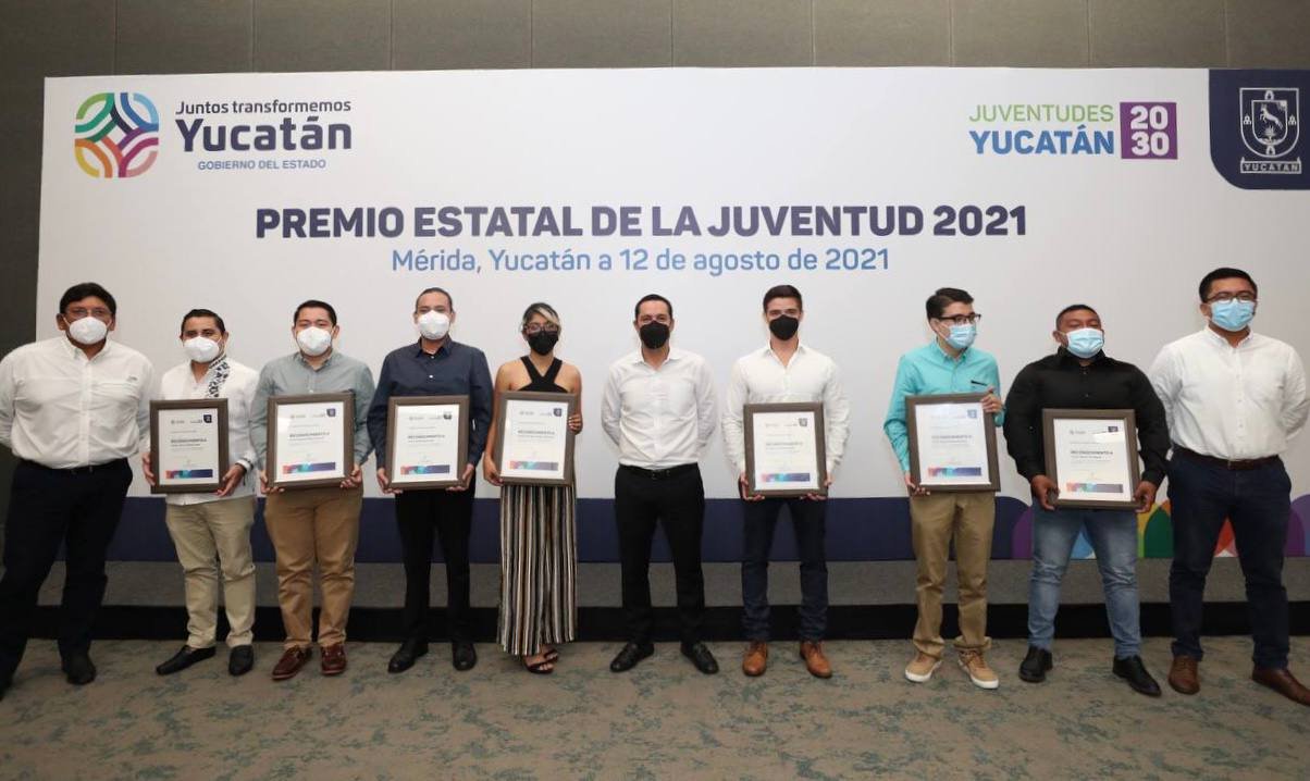El Gobernador Mauricio Vila reconoce la dedicación y trabajo de los jóvenes yucatecos