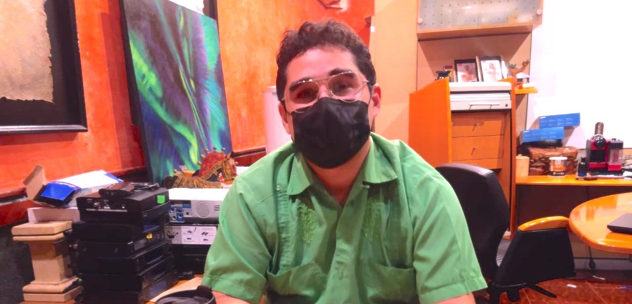 No soy el nuevo Cholo, soy Cuxum y soy actor que construye el teatro regional yucateco