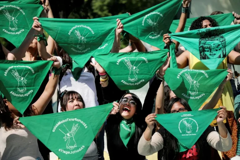 aborto-legal-seguro-gratuito-2.jpg_2118499843.jpg