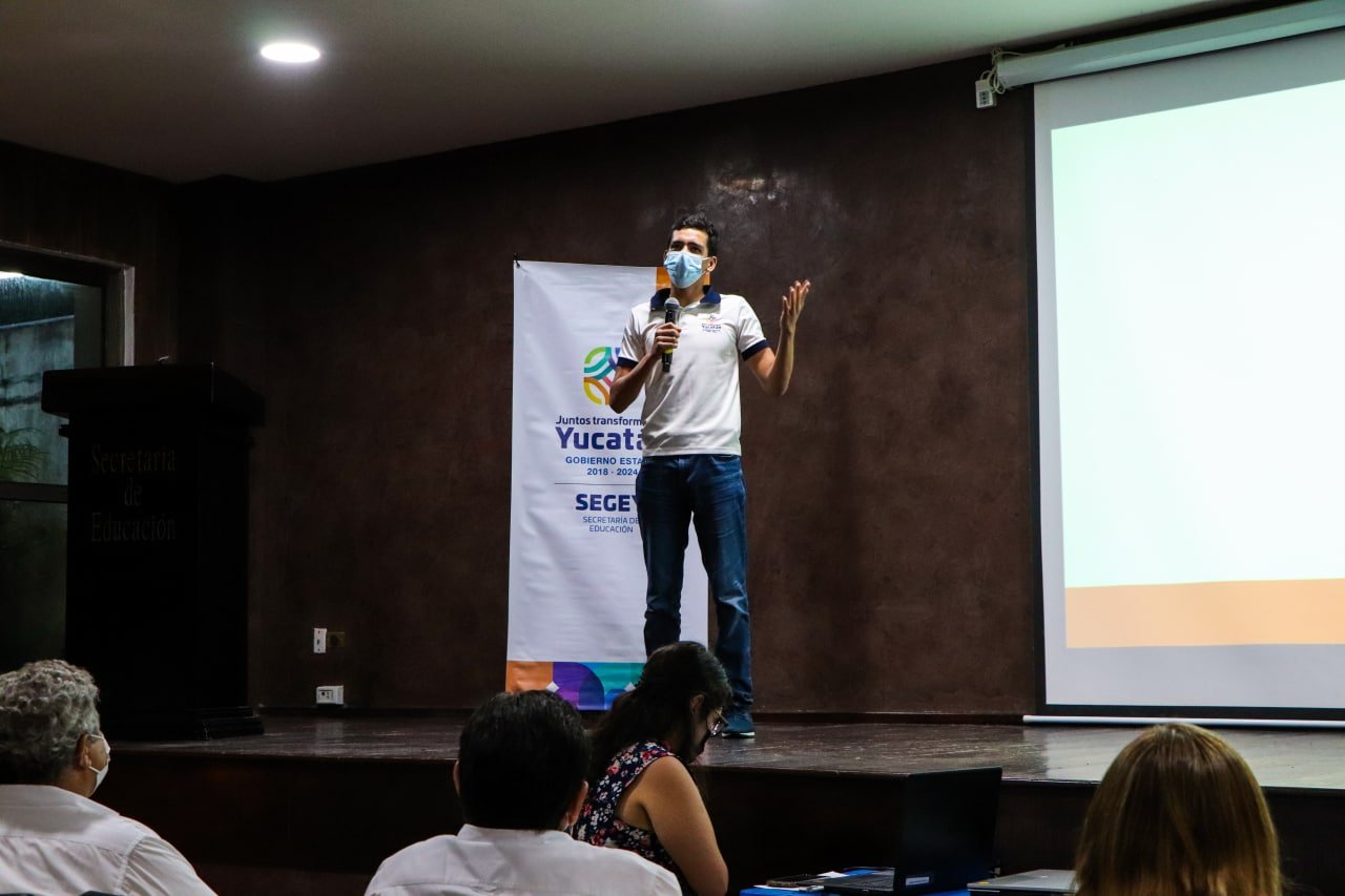 Colaboración  activa en la mesa de seguimiento del regreso seguro a clases