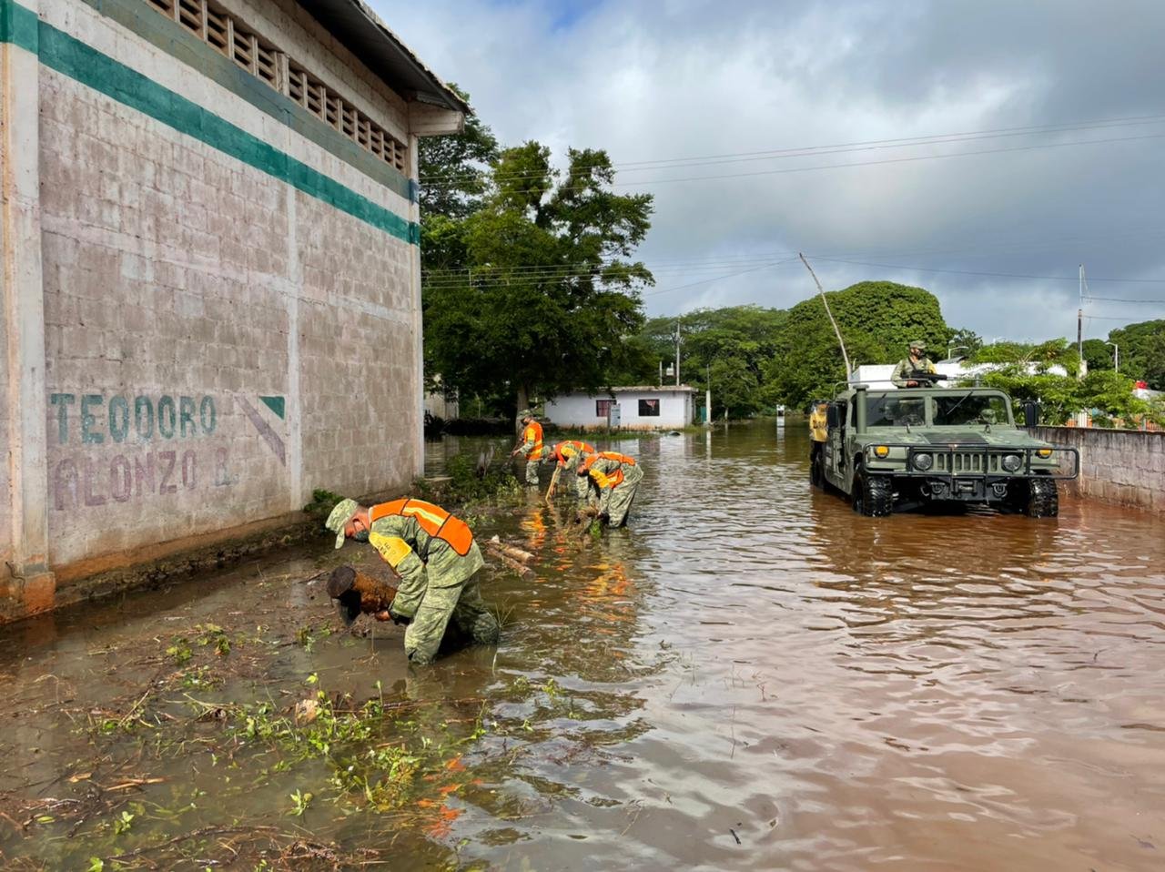 Ejército Mexicano aplica el Plan DN-III-E en el municipio de Tekax, Yuc.