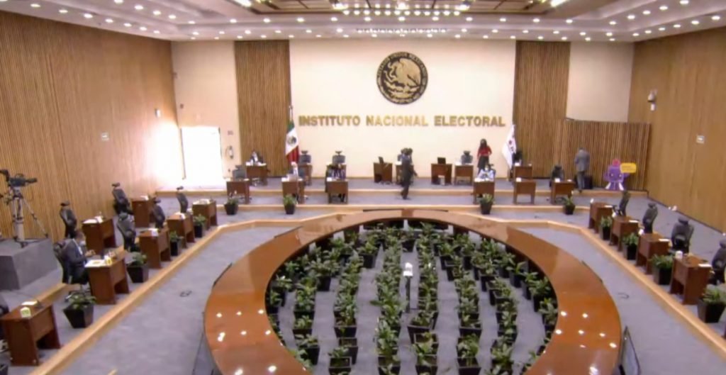 INE aprueba aplazar la consulta para la revocación de mandato al 10 de abril de 2022