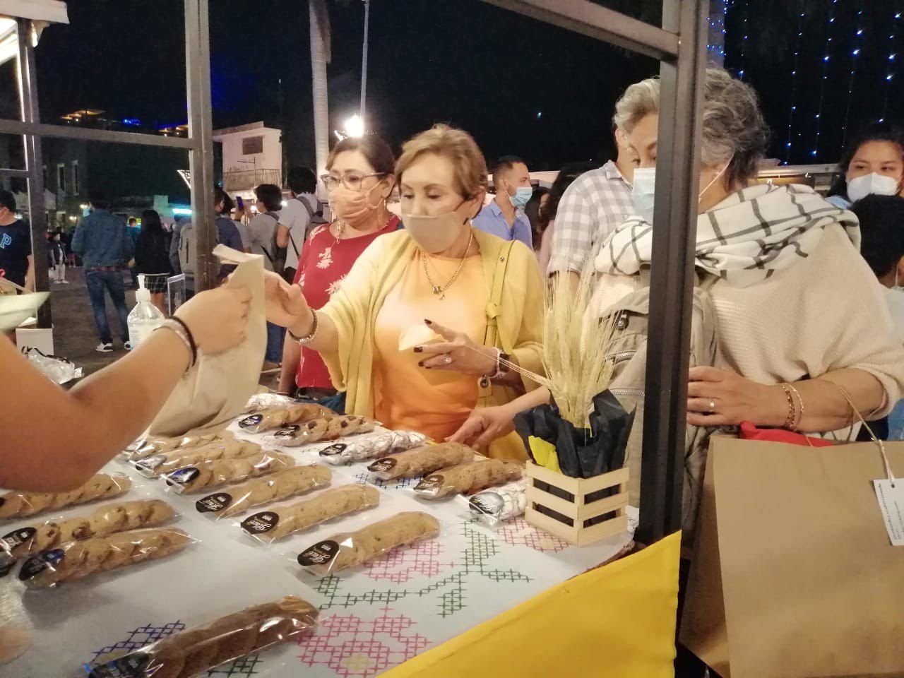 El Ayuntamiento de Mérida promueve productos de emprendedores y artesanos 