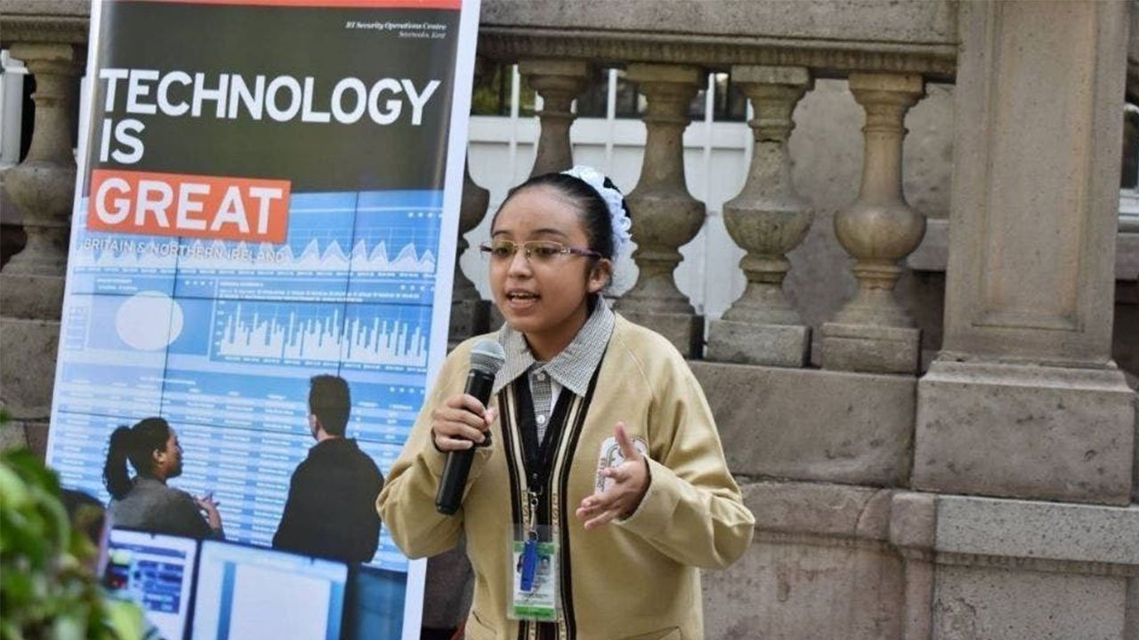 ¡Lo logró! Estrella Salazar, mexicana de 16 años, es seleccionada para estudiar en la NASA