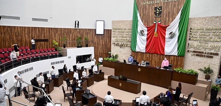 Cuatro secretarías en la primera ronda del analisis de la glosa del informe