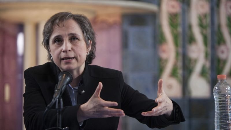 Lamentable usar el poder para destruir reputaciones, revira Aristegui a AMLO