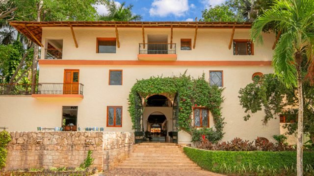 Embargan y aseguran propiedades a Barbachano por fraude y despojo a Rosas Moya