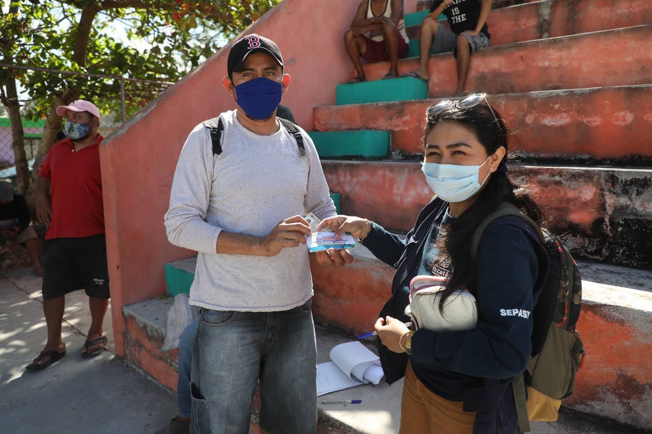 Pescadores reciben apoyos del Gobierno del Estado, por la veda de mero