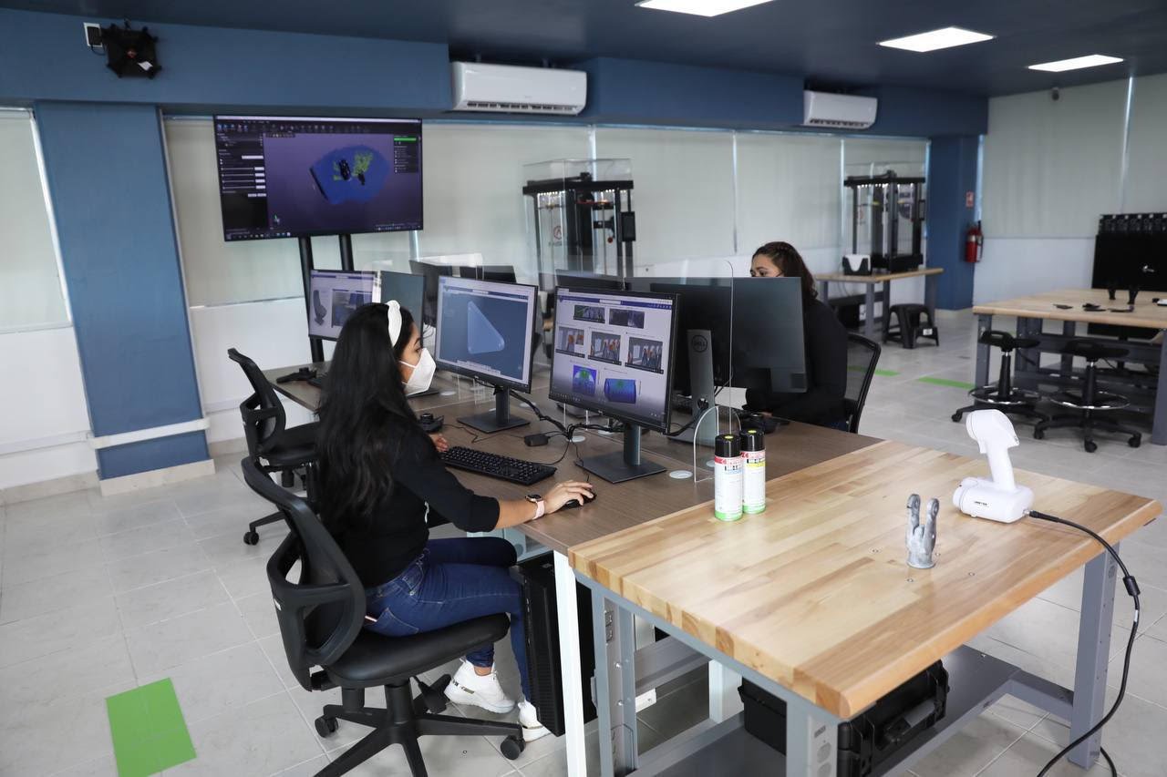 Gobierno del Estado pone en marcha Posgrado en Ingeniería Aeronáutica de la UTM