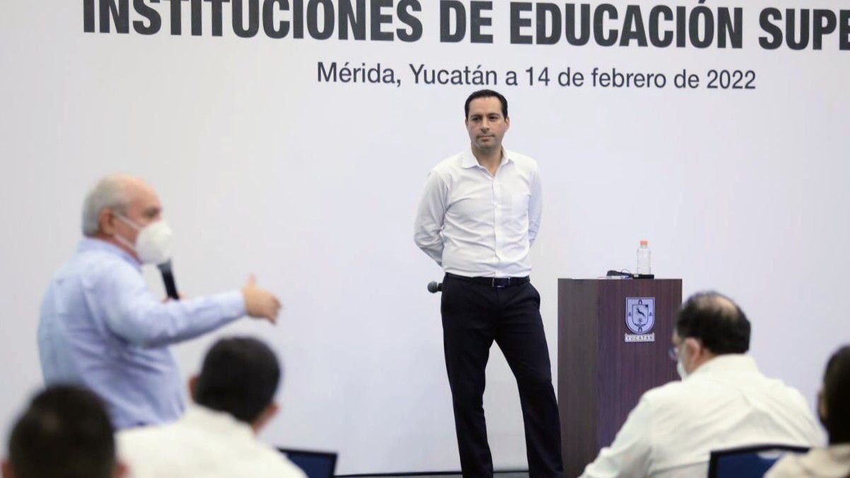 Dialoga el Gobernador Mauricio Vila con directores y rectores de universidades