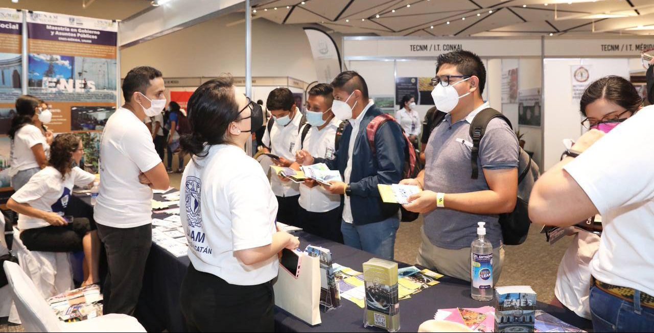 Más de 350 opciones de estudio, en la Feria de Posgrados 2022