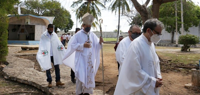 7541EA13-EFC0-4A12-B307-7FEAEF70FA55