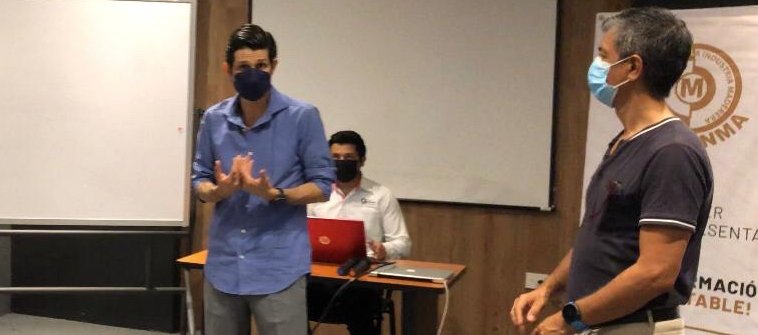 9863CF2B-595C-49E9-ABB1-92DBA8763A41