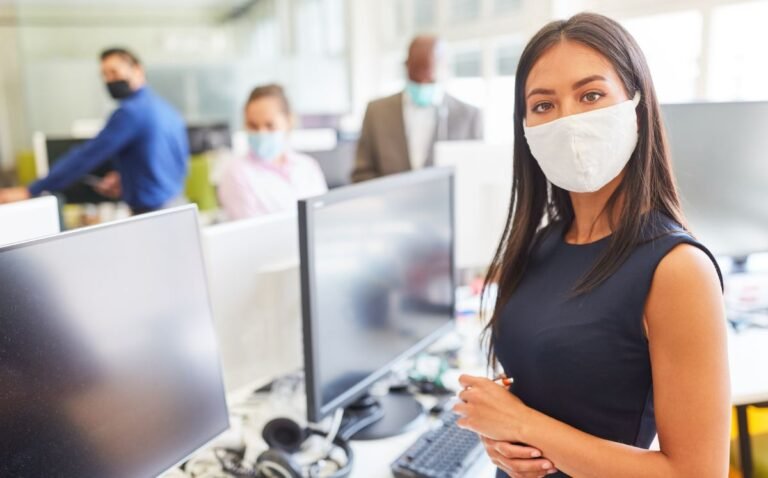 jovenes-ingreso-formal-informal-foto