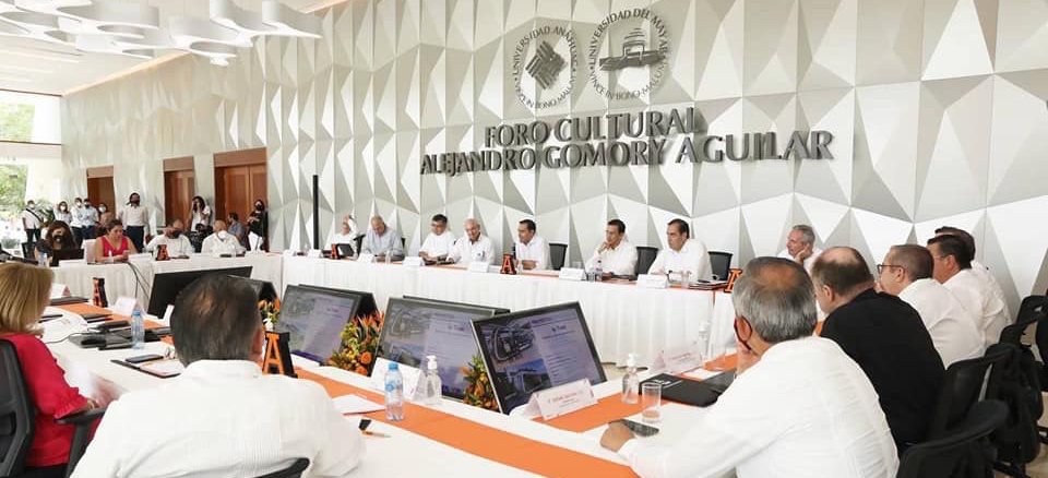 Bondades de Yucatán se presentan ante integrantes de la RIU del Regnum Christi
